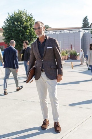 Dark Brown Blazer Outfits For Men: A dark brown blazer and white chinos are the perfect base for a countless number of getups. You could perhaps get a bit experimental when it comes to shoes and polish up your outfit by slipping into a pair of brown suede brogues.
