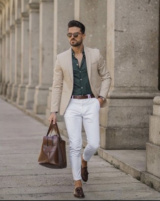 Brown Duffle Bag Outfits For Men: This laid-back combination of a beige blazer and a brown duffle bag is super easy to throw together without a second thought, helping you look amazing and prepared for anything without spending too much time rummaging through your wardrobe. Add dark brown leather tassel loafers to the equation for a hint of sophistication.