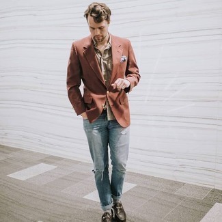 Blue Ripped Jeans Outfits For Men: Combining a brown blazer with blue ripped jeans is an awesome pick for a casual outfit. Add a pair of dark brown leather loafers to this ensemble to shake things up.