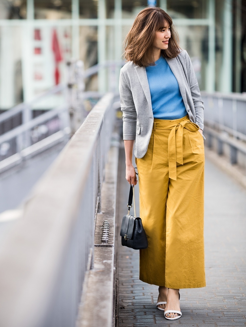 Women's Grey Knit Blazer, Blue Short Sleeve Sweater, Mustard Wide Leg  Pants, White Leather Heeled Sandals | Lookastic