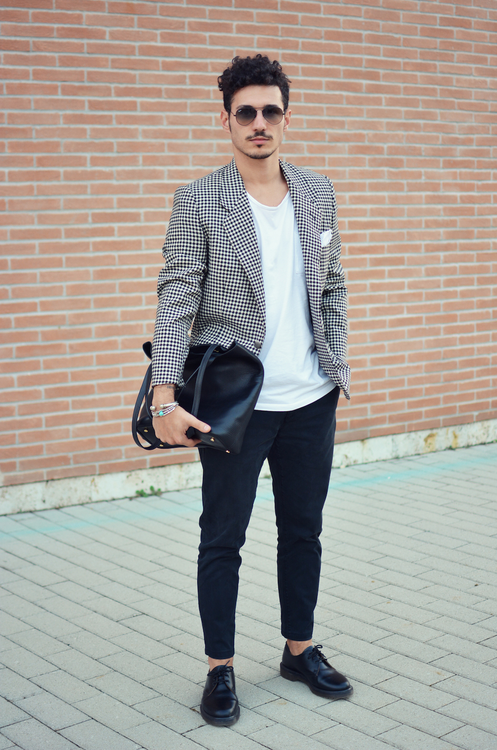 black shoes with navy chinos