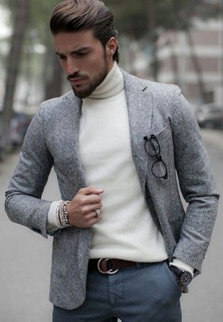 Dark Brown Leather Belt Spring Outfits For Men: Go for a straightforward yet casually dapper choice pairing a grey wool blazer and a dark brown leather belt. So if you're after an ensemble that's on-trend but also feels entirely spring-ready, this just might be it.