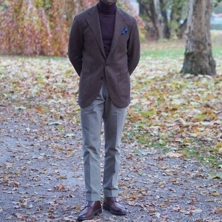 Dark Brown Blazer Outfits For Men: A dark brown blazer and grey dress pants are essential in any gentleman's wardrobe. The whole ensemble comes together when you complement your look with a pair of dark brown leather double monks.