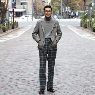 Charcoal Herringbone Blazer Outfits For Men: You'll be amazed at how easy it is to put together this polished ensemble. Just a charcoal herringbone blazer and navy plaid dress pants. Don't know how to finish off this outfit? Wear a pair of black leather tassel loafers to spruce it up.