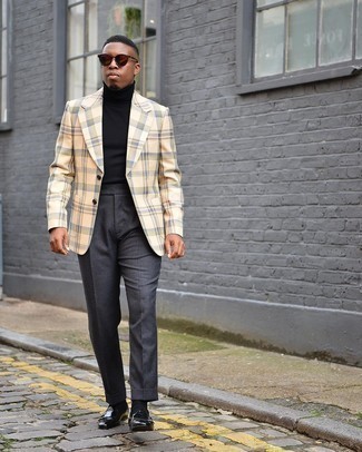 Tan Plaid Blazer Outfits For Men: To look like a contemporary gentleman, make a tan plaid blazer and charcoal dress pants your outfit choice. Black leather double monks integrate really well within a myriad of combinations.