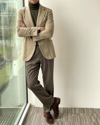 Tobacco Suede Oxford Shoes Outfits: Go for a tan wool blazer and dark brown dress pants for a chic and sophisticated look. Let your styling credentials truly shine by completing your outfit with tobacco suede oxford shoes.