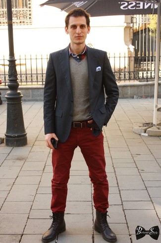 Red Jeans with Brown Boots Outfits For Men (10 ideas & outfits