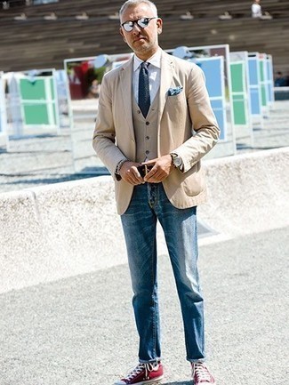 Blue Print Pocket Square Outfits: Marry a tan blazer with a blue print pocket square to get a bold casual and comfortable outfit. Introduce red canvas high top sneakers to your outfit and you're all set looking killer.