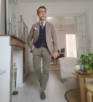 Navy Waistcoat Outfits: Wear a navy waistcoat with olive cargo pants to put together an interesting and modern-looking outfit. Dark brown suede loafers are a guaranteed way to bring a hint of class to your ensemble.