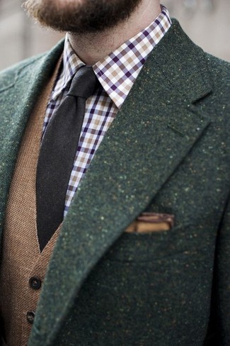 Light Violet Long Sleeve Shirt Outfits For Men: A light violet long sleeve shirt and a dark green wool blazer are absolute must-haves if you're figuring out a polished closet that matches up to the highest style standards.
