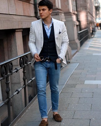 Black Woven Leather Belt Outfits For Men: A grey vertical striped blazer and a black woven leather belt matched together are a match made in heaven for guys who love casual combos. Finishing off with dark brown suede tassel loafers is a surefire way to add a bit of classiness to this outfit.