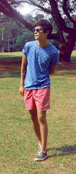 Men's Blue Print Crew-neck T-shirt, Hot Pink Shorts, Olive Canvas Low Top Sneakers, Navy Sunglasses