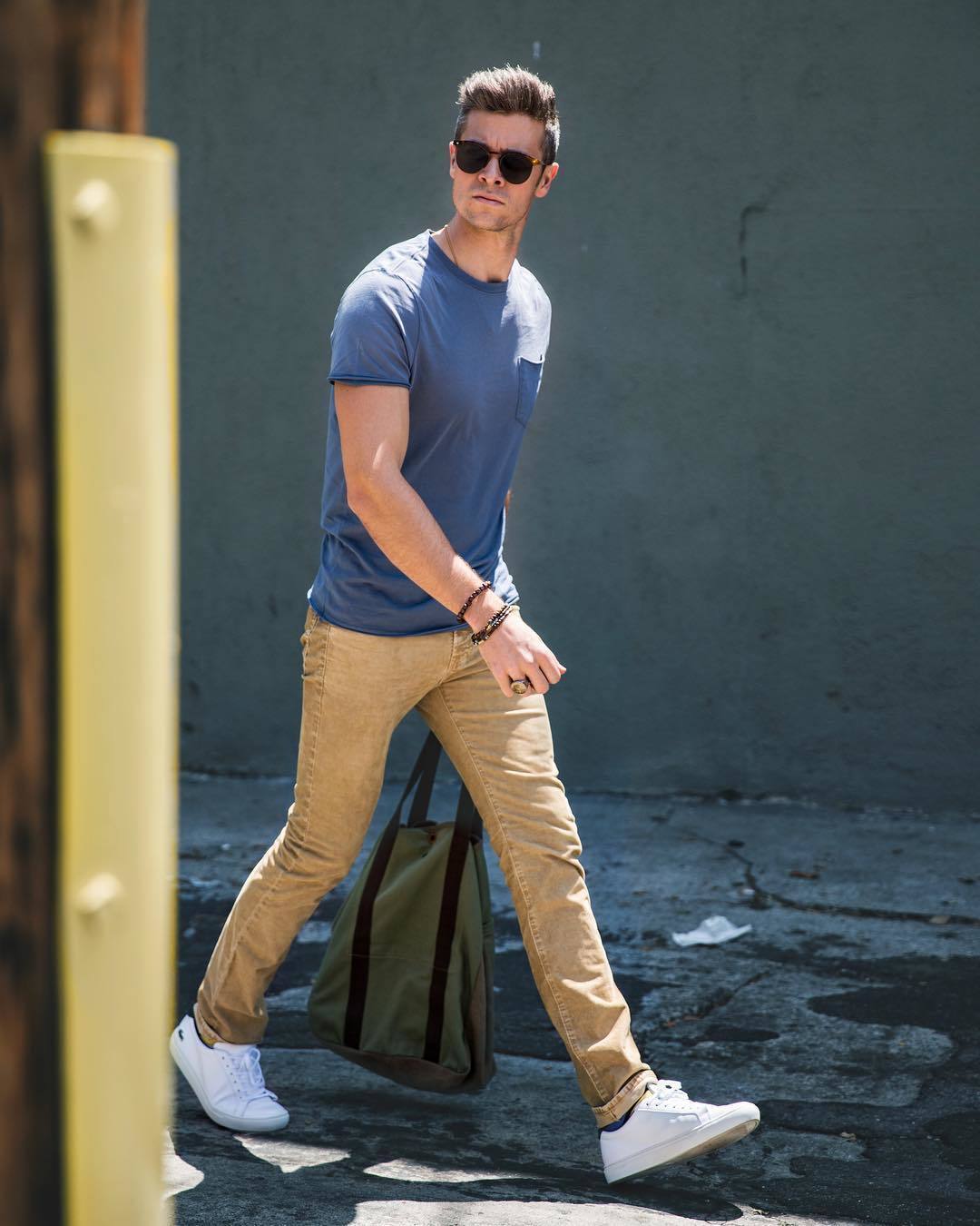 Khaki Chinos with Light Blue Shirt Outfits (438 ideas & outfits) | Lookastic