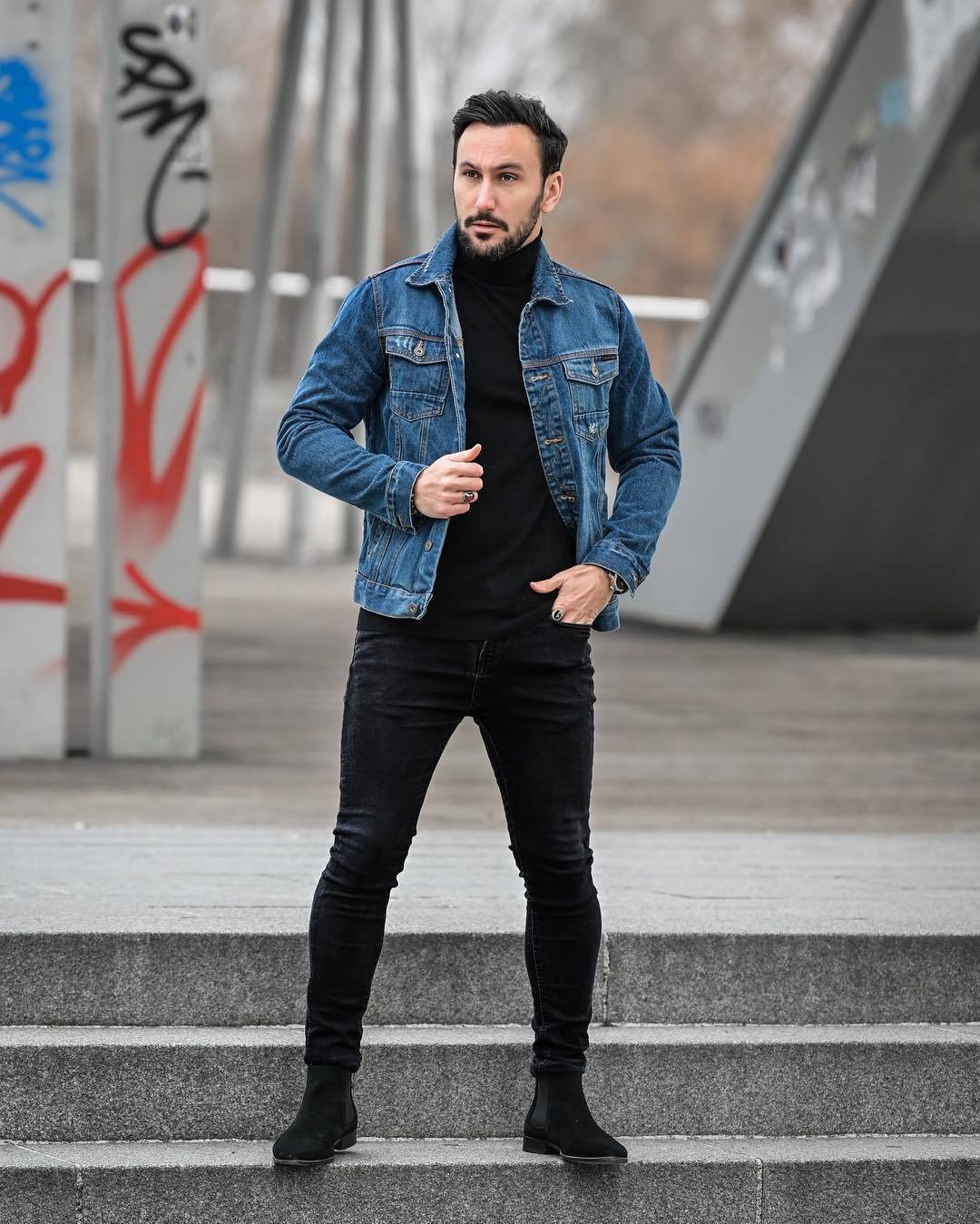 How to style denim jacket with black jeans outfit/winter collection | Denim  jacket outfit spring, Blue denim jacket outfit, Blue jean jacket outfits