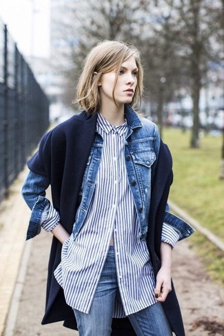 Marry a blue denim jacket with blue jeans to put together an incredibly chic and current laid-back ensemble.