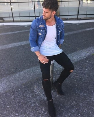 Black Jeans with Denim Jacket Outfits For Men: Consider wearing a denim jacket and black jeans if you're on the lookout for a look option that speaks casual dapperness. Black suede desert boots look awesome here.