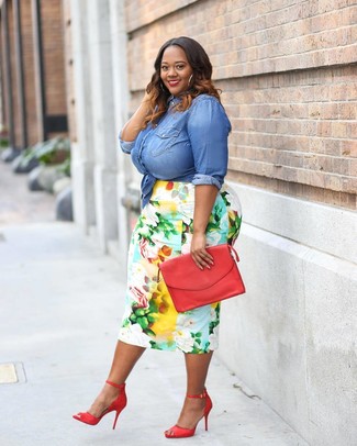 Red Leather Heeled Sandals Outfits: A blue denim shirt and a multi colored floral pencil skirt are a great ensemble to have in your casual lineup. Complement your outfit with a pair of red leather heeled sandals et voila, your ensemble is complete.