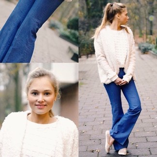 Blue Flare Jeans Outfits: 