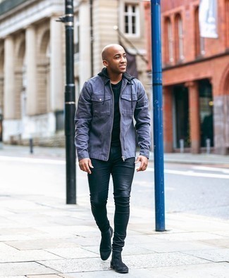 Navy Harrington Jacket Outfits: This laid-back combo of a navy harrington jacket and navy skinny jeans is capable of taking on different nuances depending on the way you style it. For something more on the smart side to finish your outfit, complement your outfit with a pair of black suede chelsea boots.