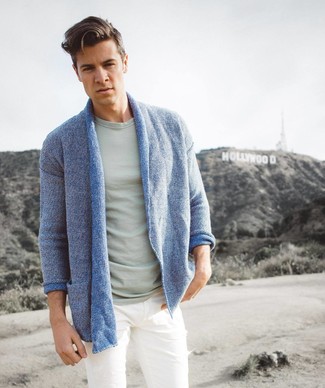 Navy Open Cardigan Outfits For Men: Want to inject your wardrobe with some casual street style? Choose a navy open cardigan and white skinny jeans.