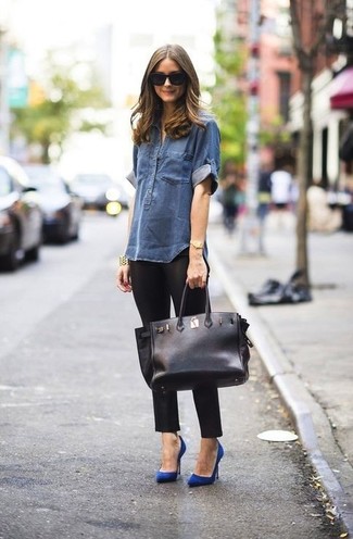 Olivia Palermo wearing Black Leather Tote Bag, Blue Suede Pumps, Black Leggings, Navy Denim Shirt