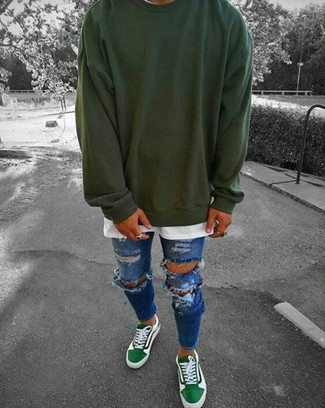 Green Low Top Sneakers Outfits For Men: 