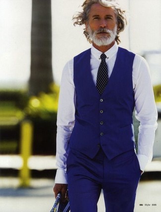 Consider teaming a blue waistcoat with blue dress pants and you'll exude elegance and polish.