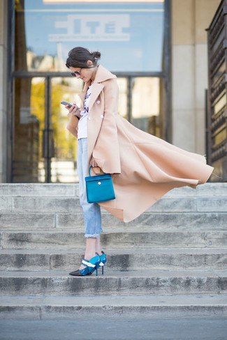 Blue Leather Handbag Outfits: 