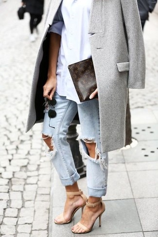 White Dress Shirt with Light Blue Ripped Boyfriend Jeans Outfits: 