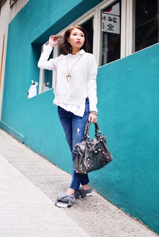 White Short Sleeve Sweater Outfits For Women: 