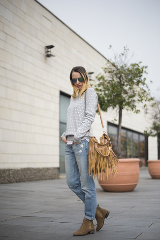 Boyfriend Jeans with Ankle Boots Outfits: 