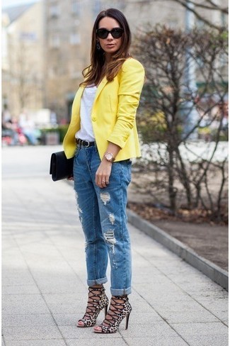 Yellow Blazer Outfits For Women: 