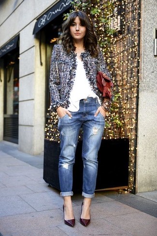 Blue Tweed Jacket Outfits For Women: 