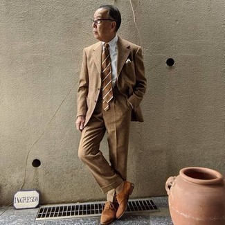 Tan Wool Suit Outfits: 