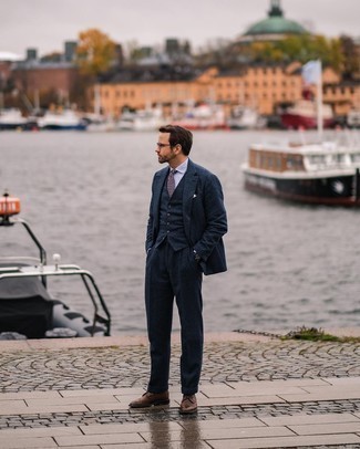 Navy Wool Three Piece Suit Outfits: 