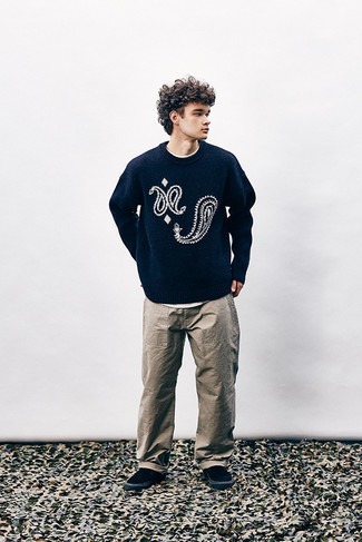 Crew-neck Sweater with Crew-neck T-shirt Outfits For Men: 
