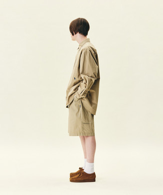 Brown Suede Desert Boots Warm Weather Outfits: 