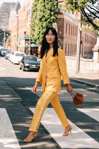 Yellow Leather Heeled Sandals Outfits: 