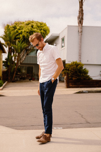 White and Black Polka Dot Short Sleeve Shirt Outfits For Men: 
