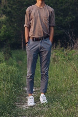Brown Long Sleeve T-Shirt Outfits For Men: For an off-duty outfit, wear a brown long sleeve t-shirt and grey chinos — these two pieces go perfectly together. White low top sneakers look perfectly at home teamed with this outfit.