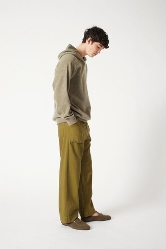 Olive Hoodie Smart Casual Outfits For Men: 