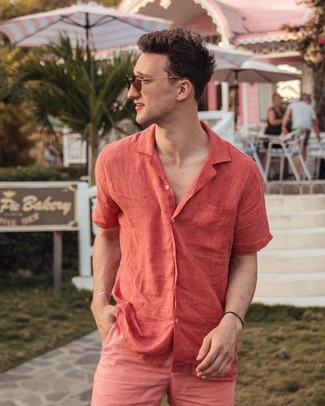 Red Linen Short Sleeve Shirt Outfits For Men: 