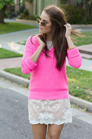 Hot Pink V-neck Sweater Outfits For Women: 