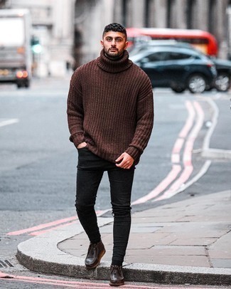 Dark Brown Knit Wool Turtleneck Outfits For Men: Teaming a dark brown knit wool turtleneck with black ripped skinny jeans is a good choice for a laid-back outfit. If you want to break out of the mold a little, complete your look with a pair of dark brown leather desert boots.