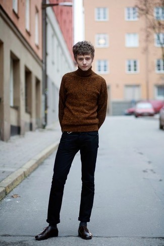Burgundy Leather Oxford Shoes Outfits: A brown wool turtleneck and navy jeans are a must-have pairing for many fashion-savvy men. Kick up the formality of your ensemble a bit by wearing burgundy leather oxford shoes.