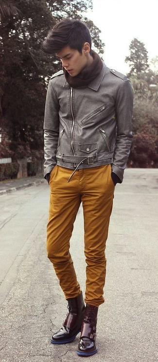 Grey Leather Biker Jacket Outfits For Men: 