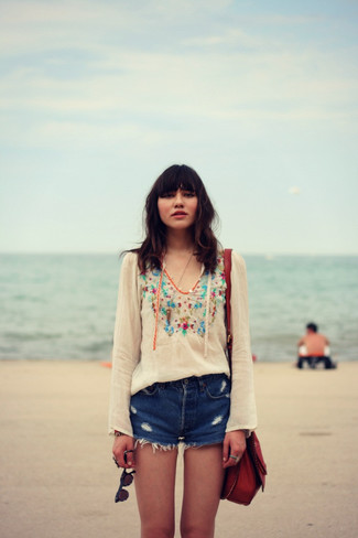 White Embroidered Peasant Blouse Outfits: 