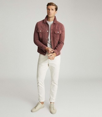 Burgundy Suede Shirt Jacket Outfits For Men: When the situation permits a casual ensemble, wear a burgundy suede shirt jacket and white jeans. Add a pair of beige leather low top sneakers to your ensemble to effortlessly kick up the appeal of your ensemble.
