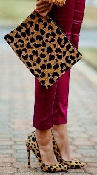 Tan Leopard Suede Clutch Dressy Summer Outfits In Their 30s: Go for burgundy skinny pants and a tan leopard suede clutch, if you feel like relaxed dressing without looking like you don't care to look fashionable. Tan leopard suede pumps will bring an air of sultry polish to your outfit. You're sure to always look stylish even despite the scorching heat if you keep this ensemble in your front hall closet.
