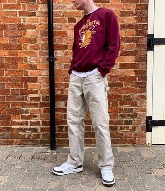 Beige Chinos Spring Outfits: A burgundy print sweatshirt and beige chinos are a good ensemble to add to your daily wardrobe. White and black leather low top sneakers look wonderful here. So as you can see here, it's a killer, not to mention spring-ready, outfit to keep in your transitional closet.